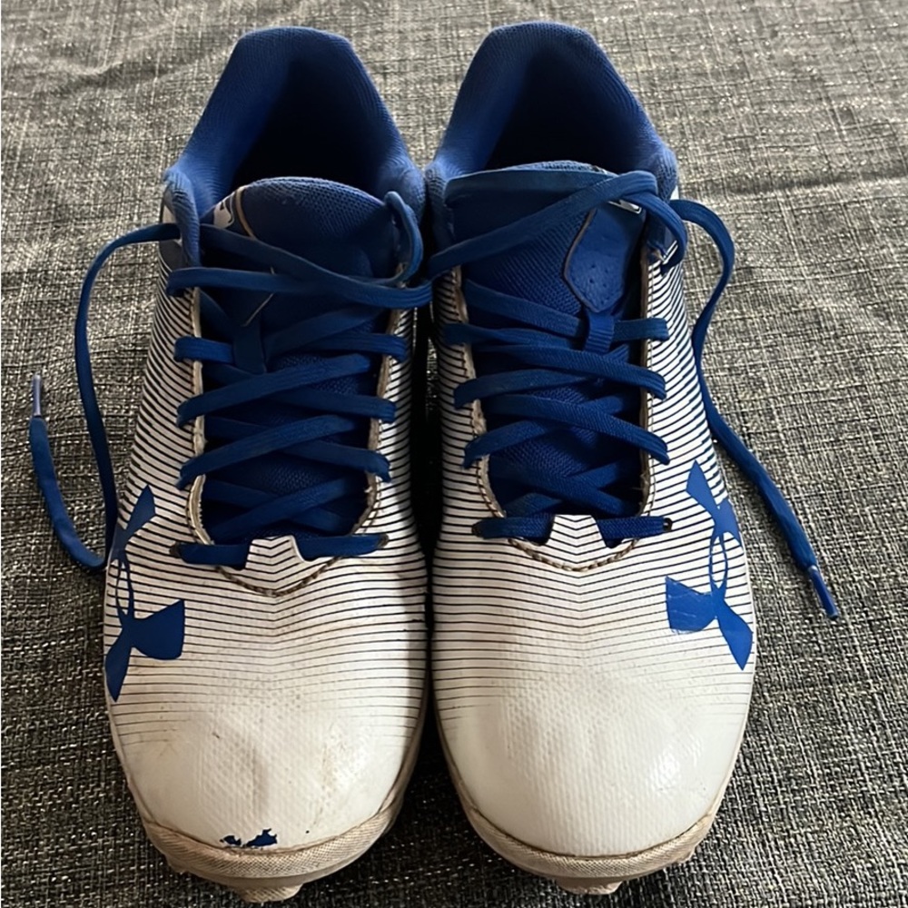 Boys baseball cleats